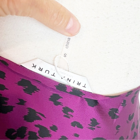 TRINA TURK PURPLE BLACK ANIMAL PATTERN ONE SHOULDER DRESS WOMENS SMALL - Picture 4 of 9